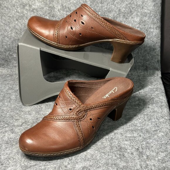 Clarks "Chiffon Lily" Shoes - Size 7.5 - Cognac Tan Leather Clogs / Mules - Picture 1 of 9